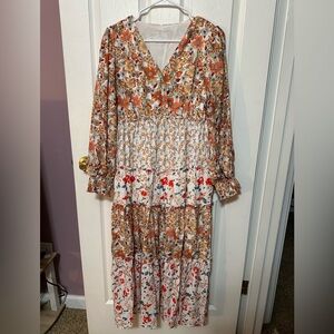 Boutique Dress Large NWOT Floral Tiered Long Sleeve Midi Dress Khaki & White